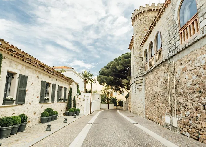 Loft Vieille Ville Cannes Proximite Plage Et Palais Des Festivals